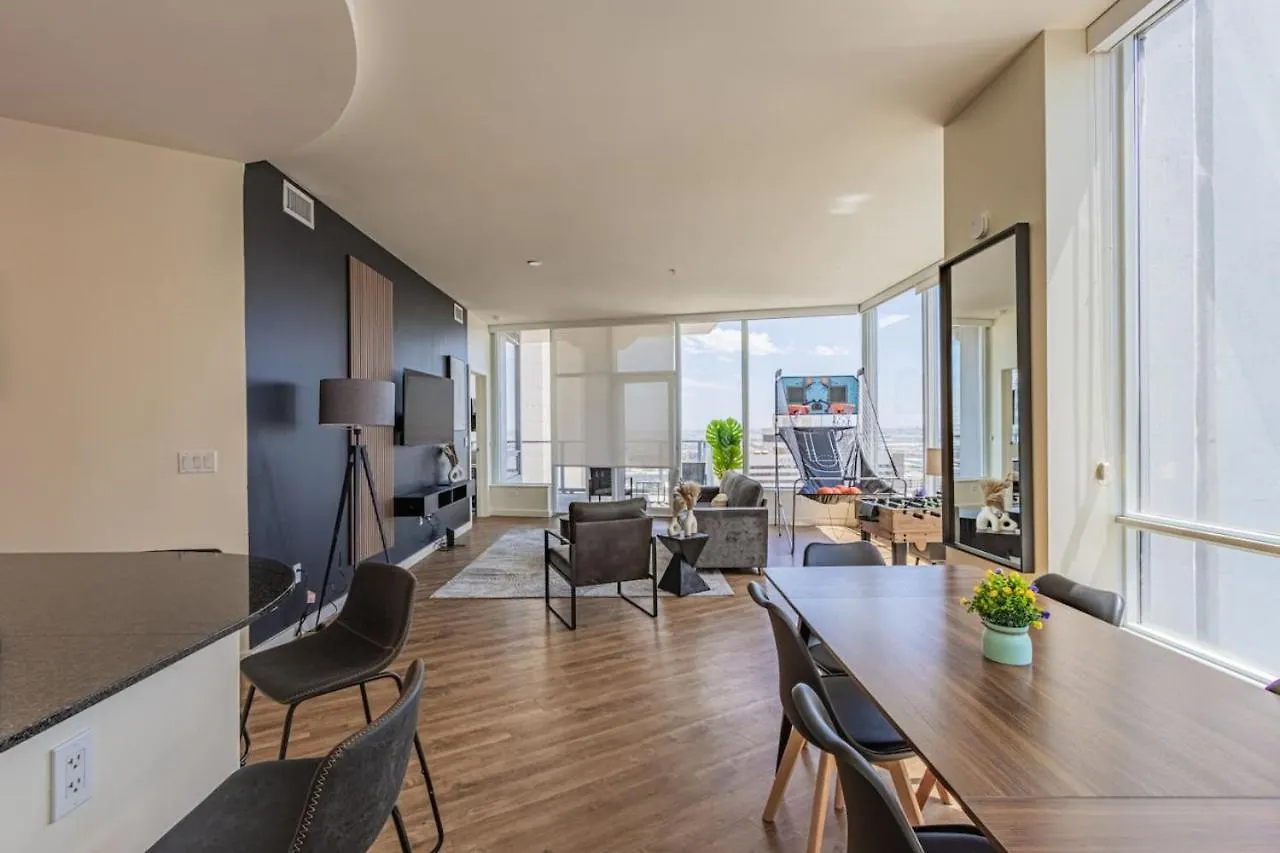 Elegant 28Th Floor High Rise, Gym, Parking, Pool, Golf Lejlighed Phoenix
