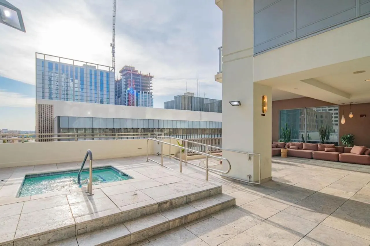 Elegant 28Th Floor High Rise, Gym, Parking, Pool, Golf Lejlighed Phoenix