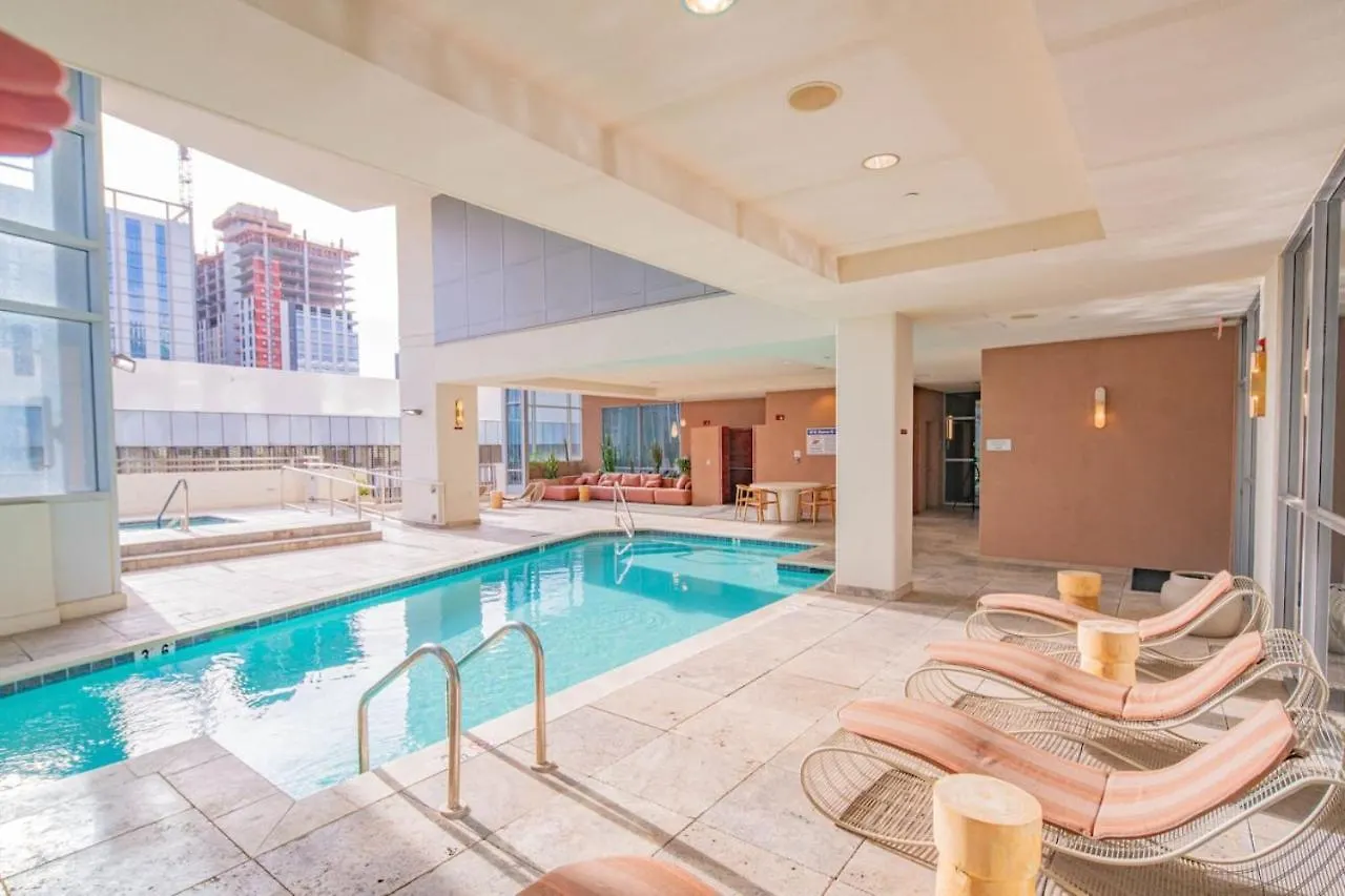 Elegant 28Th Floor High Rise, Gym, Parking, Pool, Golf Lejlighed Phoenix