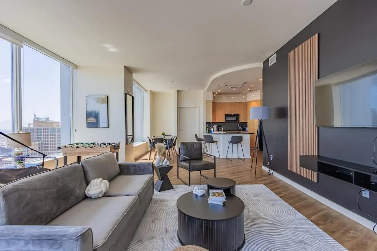 Elegant 28Th Floor High Rise, Gym, Parking, Pool, Golf Lejlighed Phoenix