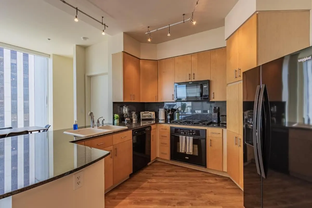 Elegant 28Th Floor High Rise, Gym, Parking, Pool, Golf Lejlighed Phoenix