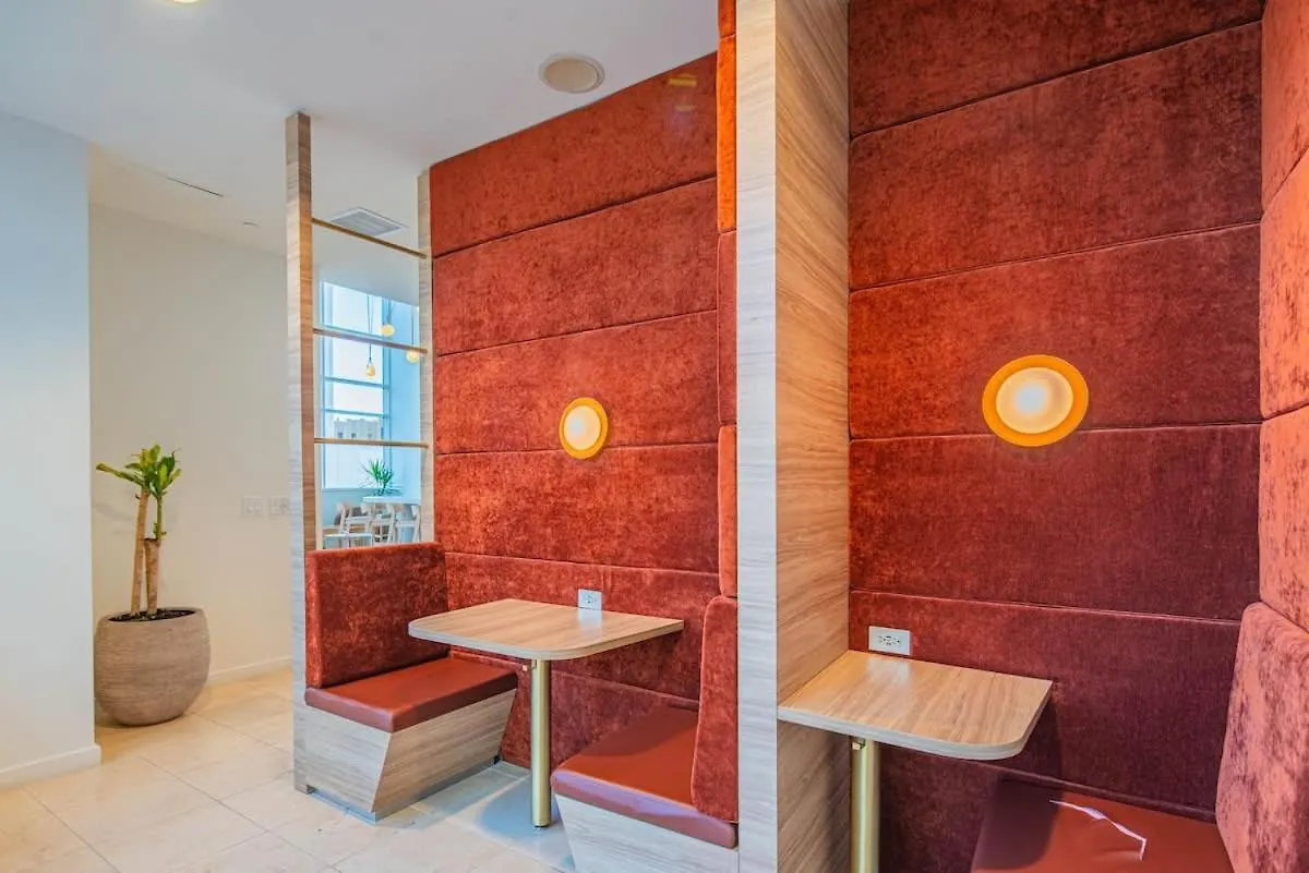 Elegant 28Th Floor High Rise, Gym, Parking, Pool, Golf Lejlighed Phoenix