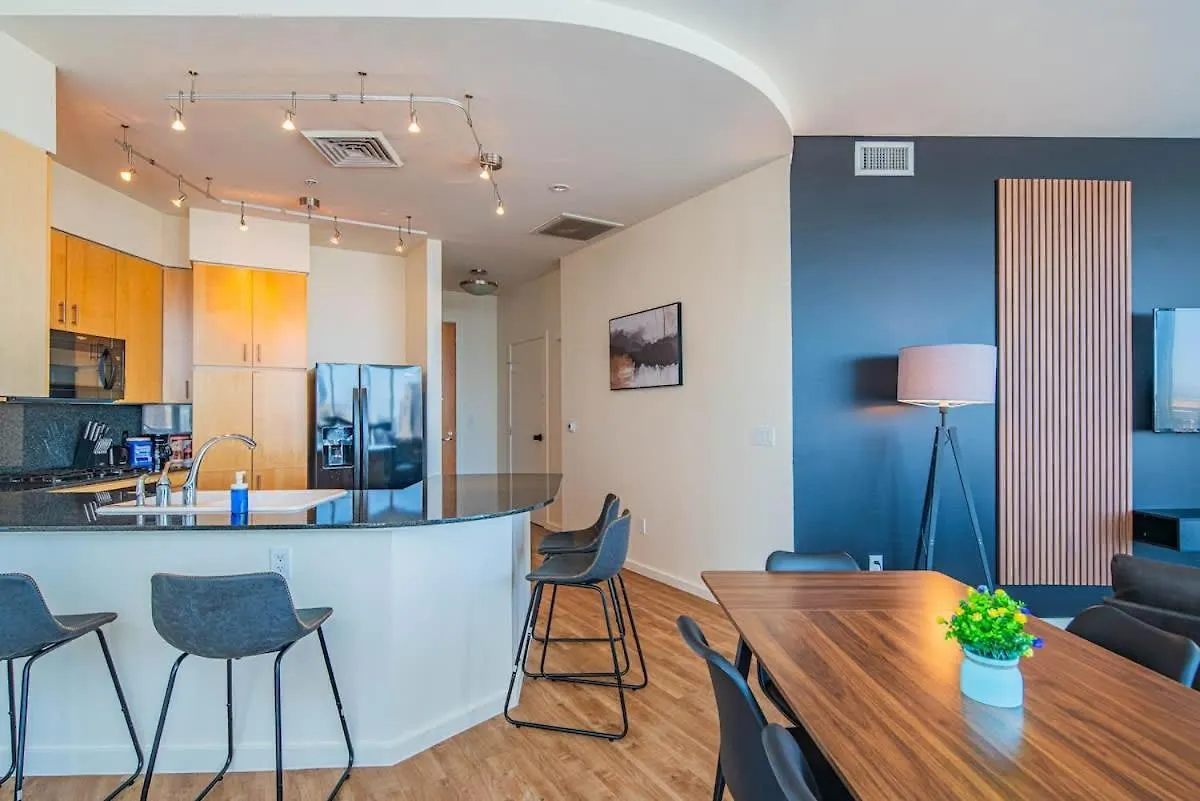 Elegant 28Th Floor High Rise, Gym, Parking, Pool, Golf Lejlighed Phoenix