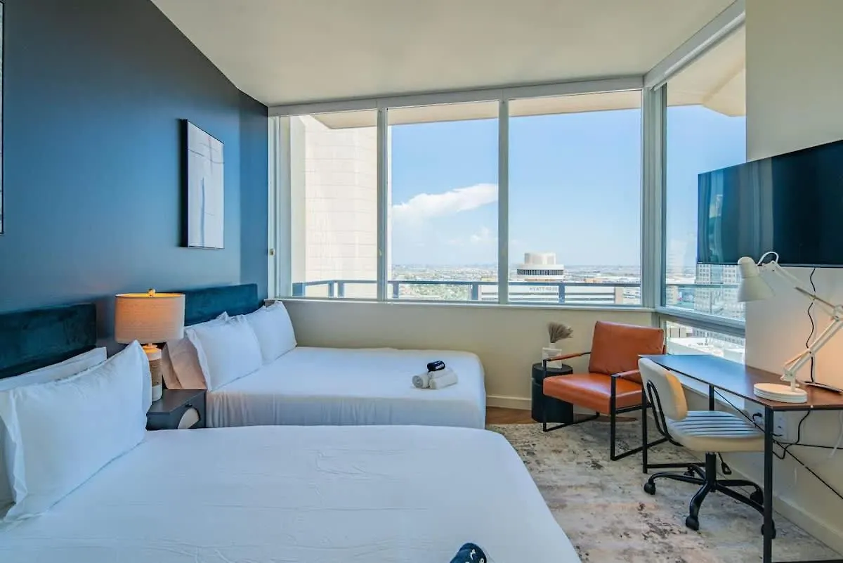 Elegant 28Th Floor High Rise, Gym, Parking, Pool, Golf Lejlighed Phoenix