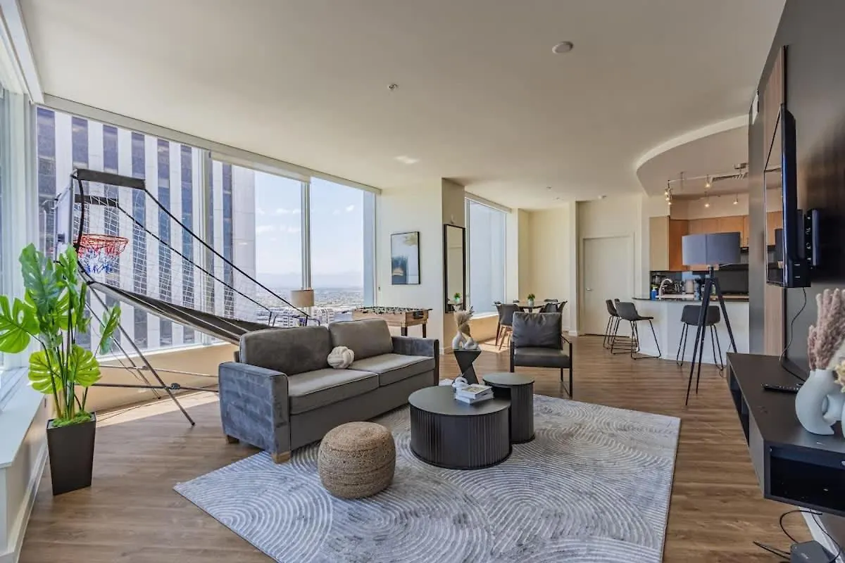 Elegant 28Th Floor High Rise, Gym, Parking, Pool, Golf Lejlighed Phoenix